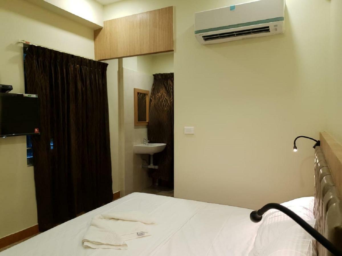 Amutham Residency Hotel Tiruchirappalli Buitenkant foto