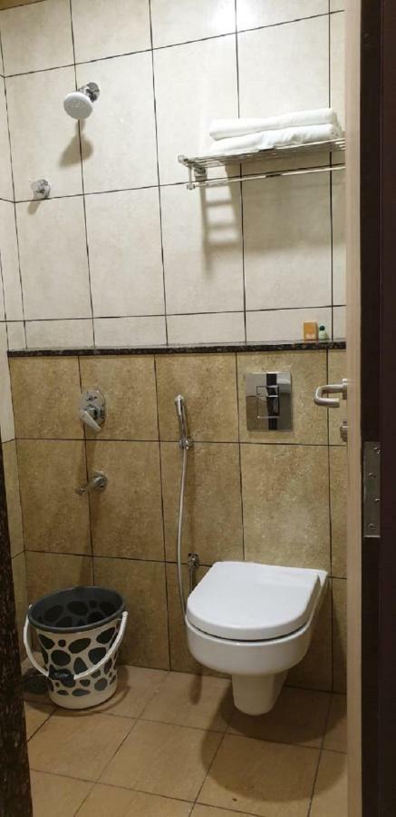 Amutham Residency Hotel Tiruchirappalli Buitenkant foto