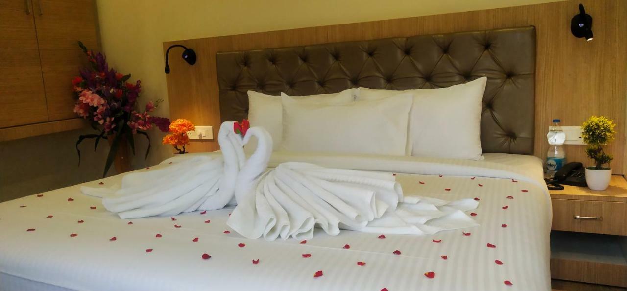Amutham Residency Hotel Tiruchirappalli Buitenkant foto