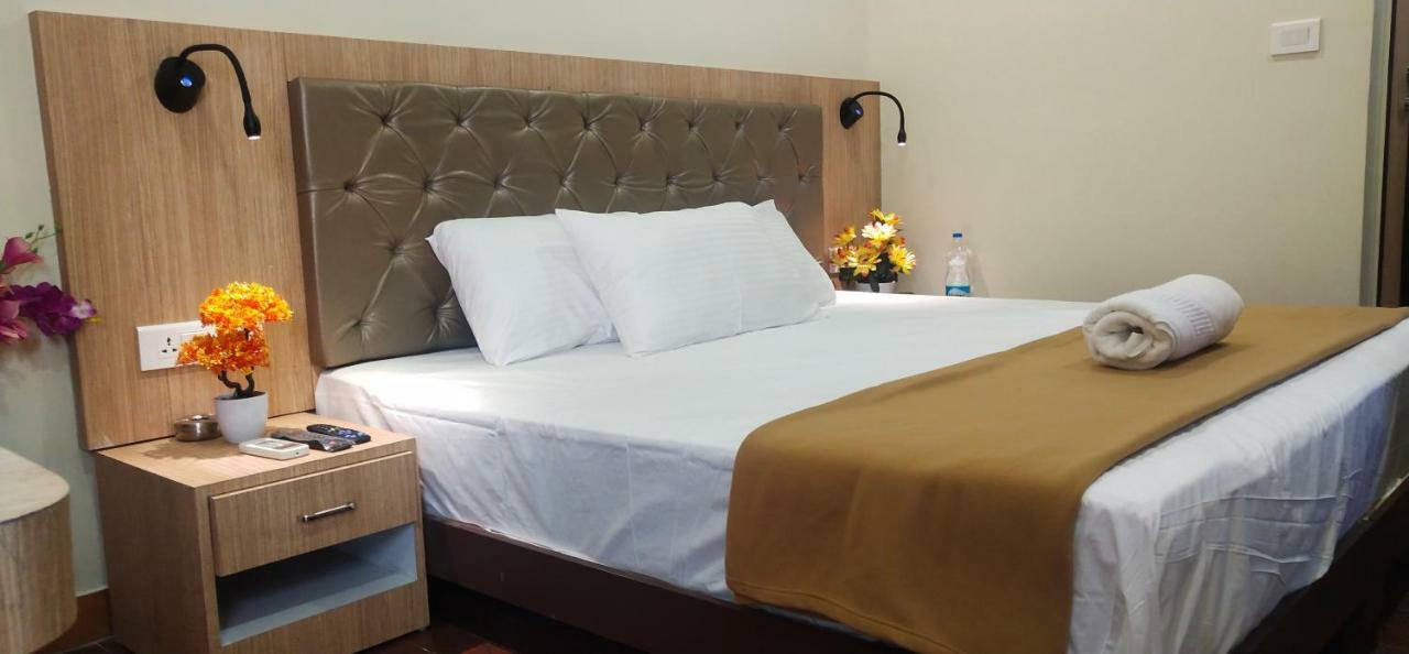 Amutham Residency Hotel Tiruchirappalli Buitenkant foto